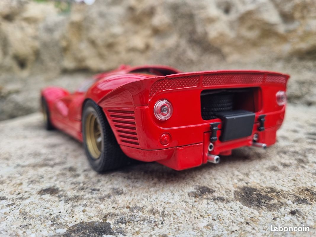 Voiture 1/18 Jouef Evolution 1/18 - Ferrari 330 P4 - Modèle Réduit
