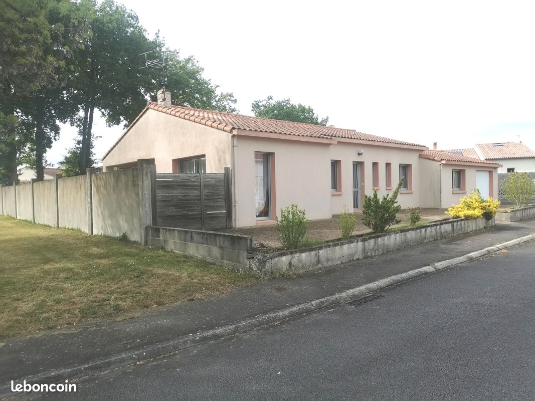 Maison 6 pièces 134 m² · à Montaigu-Vendée · 134 m² · 249 990 €