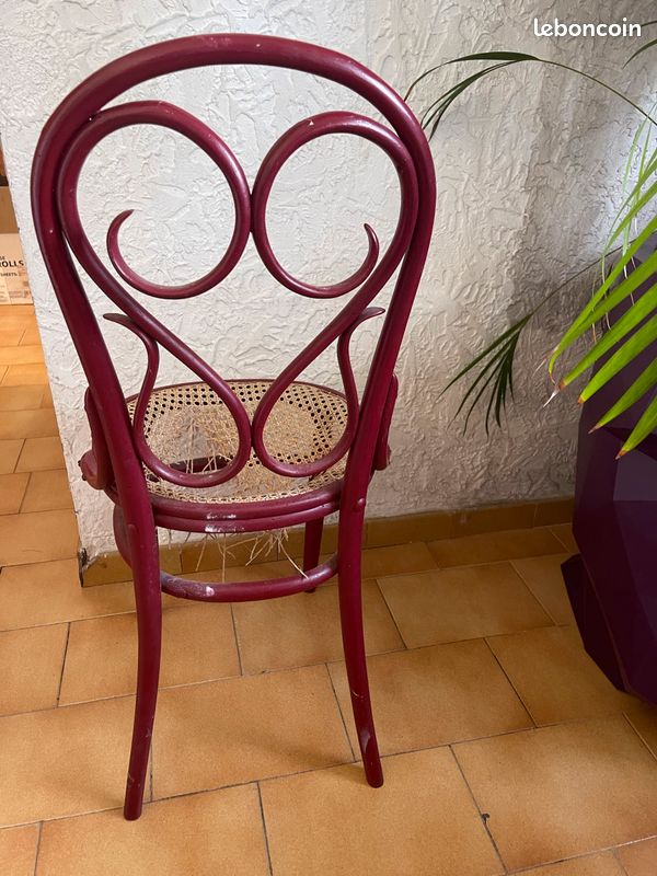 Chaise ancienne (image 1)