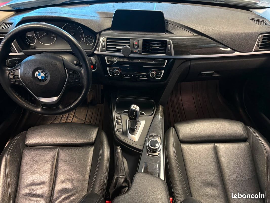 BMW SERIE 3 TOURING F31 LCI2 330i xDrive 252 ch BVA8 Lounge (image 14)