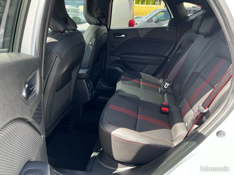 Renault Captur 1.3 TCe 160 cv Mild Hybrid RS LINE EDC7 (image 9)