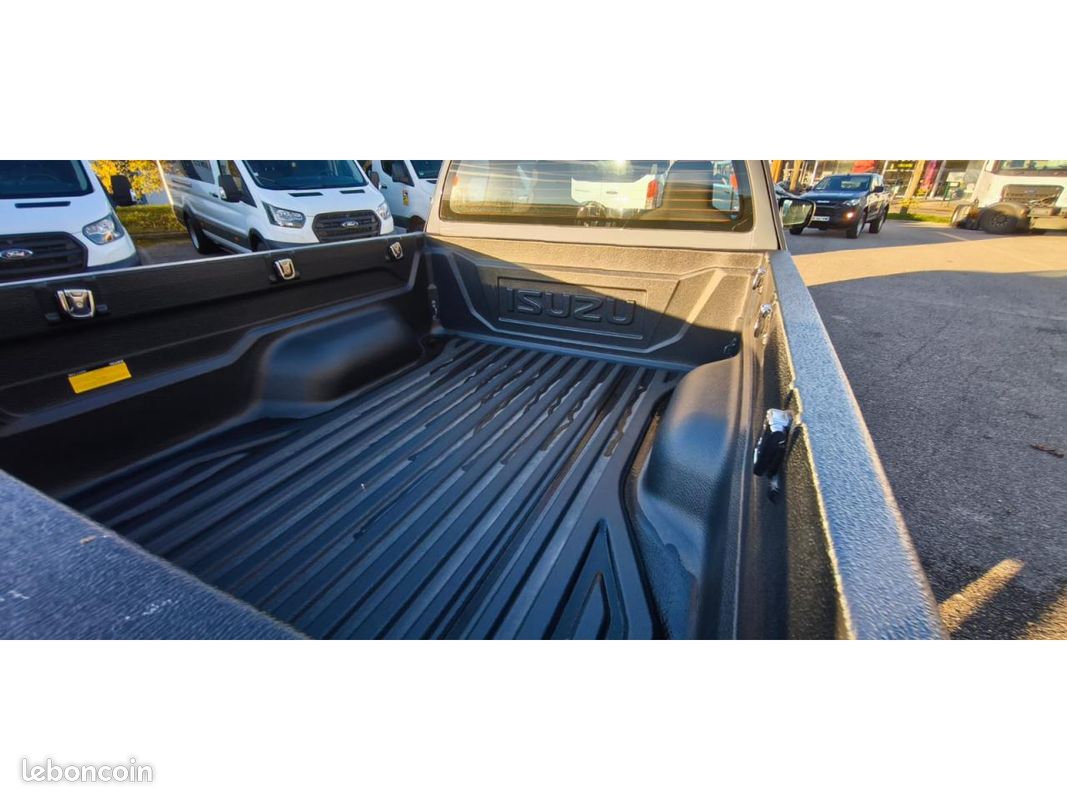 ISUZU D-MAX 1.9 D - BVA 4x4 N60 PICK UP SPACE CABINE N 60 B PHASE 3 (image 6)