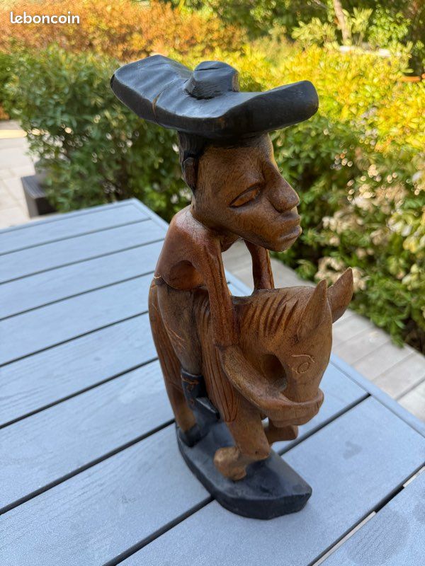Statut bois ( acheté en Afrique) (image 3)
