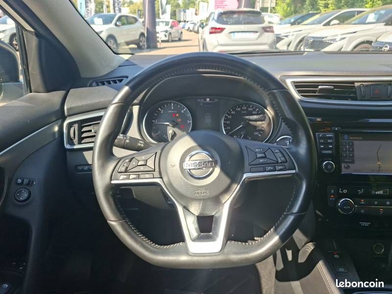 Nissan Qashqai 1.5 dCi 110 N-Connecta (image 9)