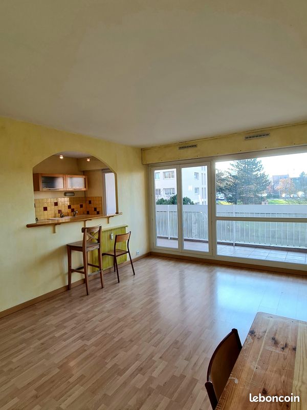 Appartement 3 pièces 65 m² · à Évry-Courcouronnes · 65 m² · 920 €/mois