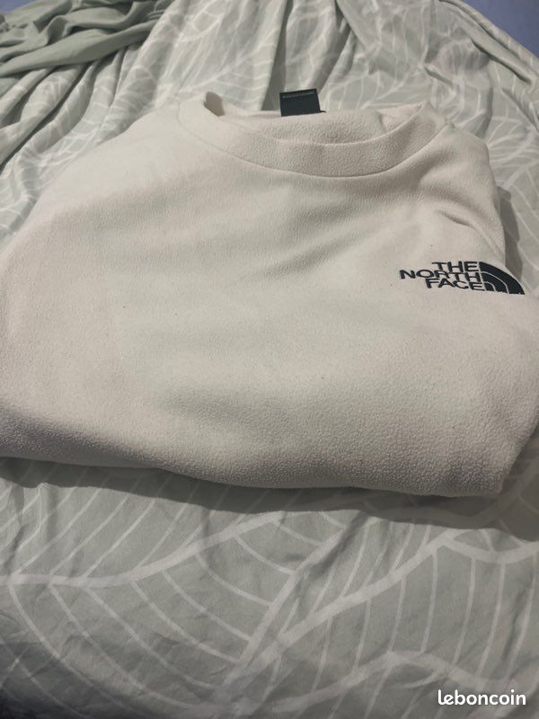 Pull northface blanc et écriture noir (image 3)