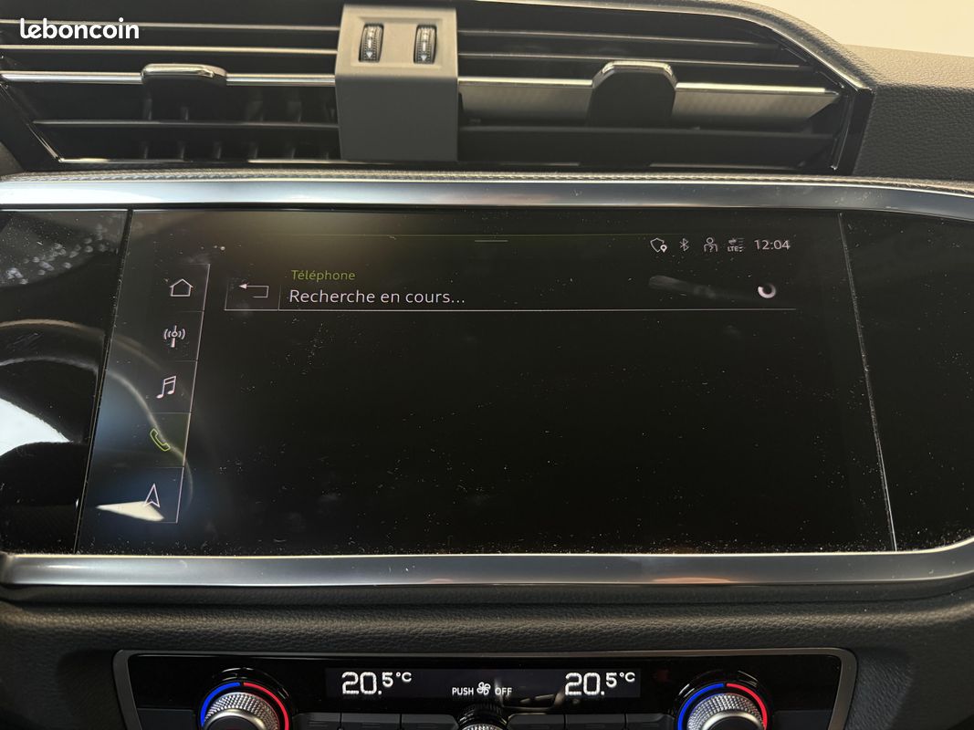 AUDI Q3 45 TFSIe 245 ch S tronic 6 S line (image 24)