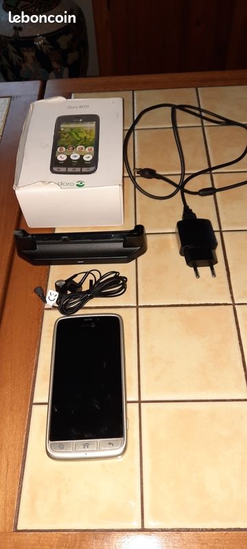 Téléphone Doro 8031 (image 1)