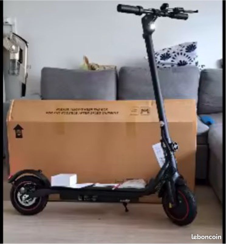 Notre trottinette électrique E830