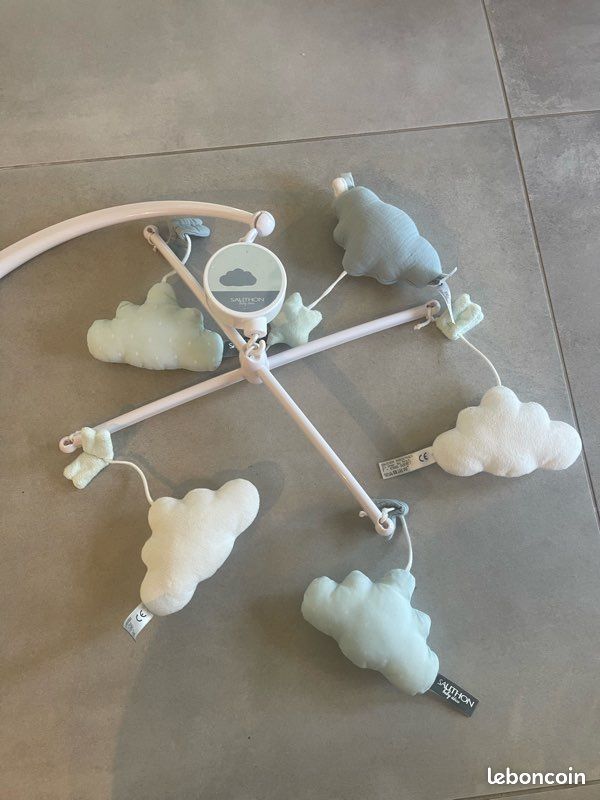 Mobil musical bébé (image 2)