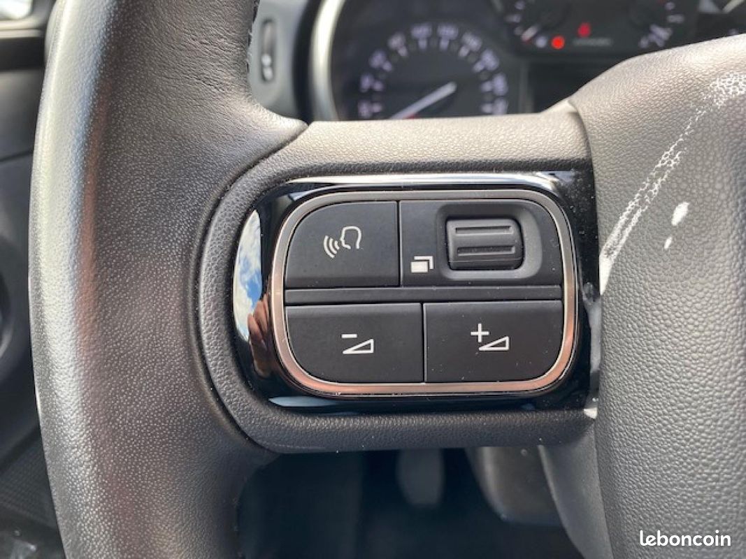 CITROEN C3 ENTREPRISE 1.2i 12V - 82 - FEEL + CARPLAY/ANDROID AUTO + GPS + CAMERA (image 19)