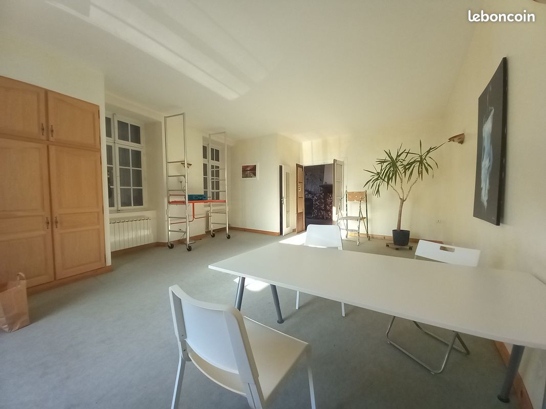 Maison 6 pièces 170 m² · à Viverols · 170 m² · 75 000 €