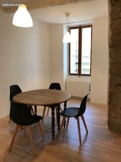 Maison 6 pièces 112 m² · à Cucuron · 112 m² · 1 200 €