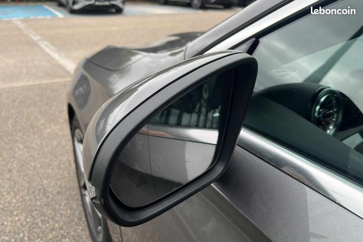 MERCEDES Classe A 200 AMG Line (image 23)