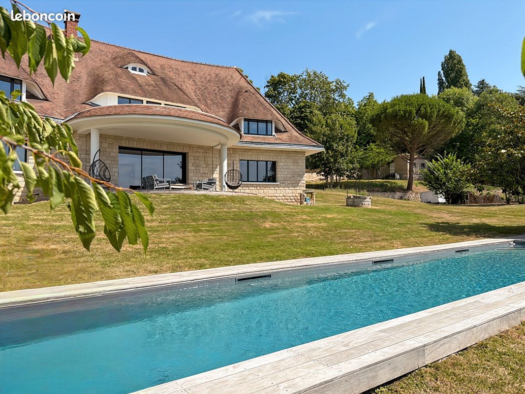 Maison 8 pièces 304 m² · à Évecquemont · 304 m² · 1 500 000 €