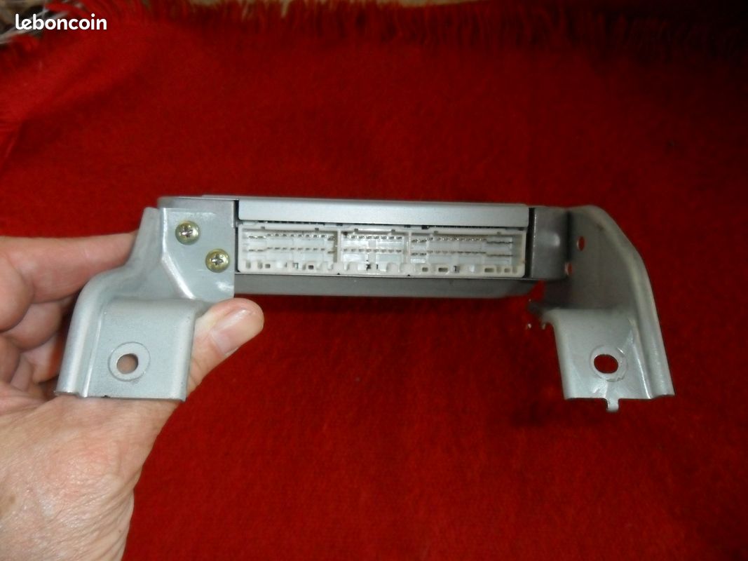 Boitier Commande Moteur pour Toyota LAND CRUISER (image 2)