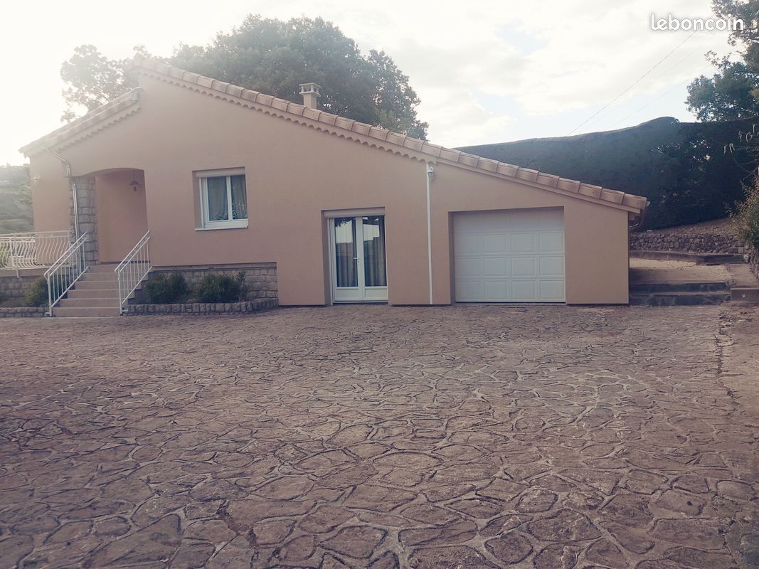 Maison 6 pièces 97 m² · à Saint-Jean-le-Centenier · 97 m² · 280 000 €
