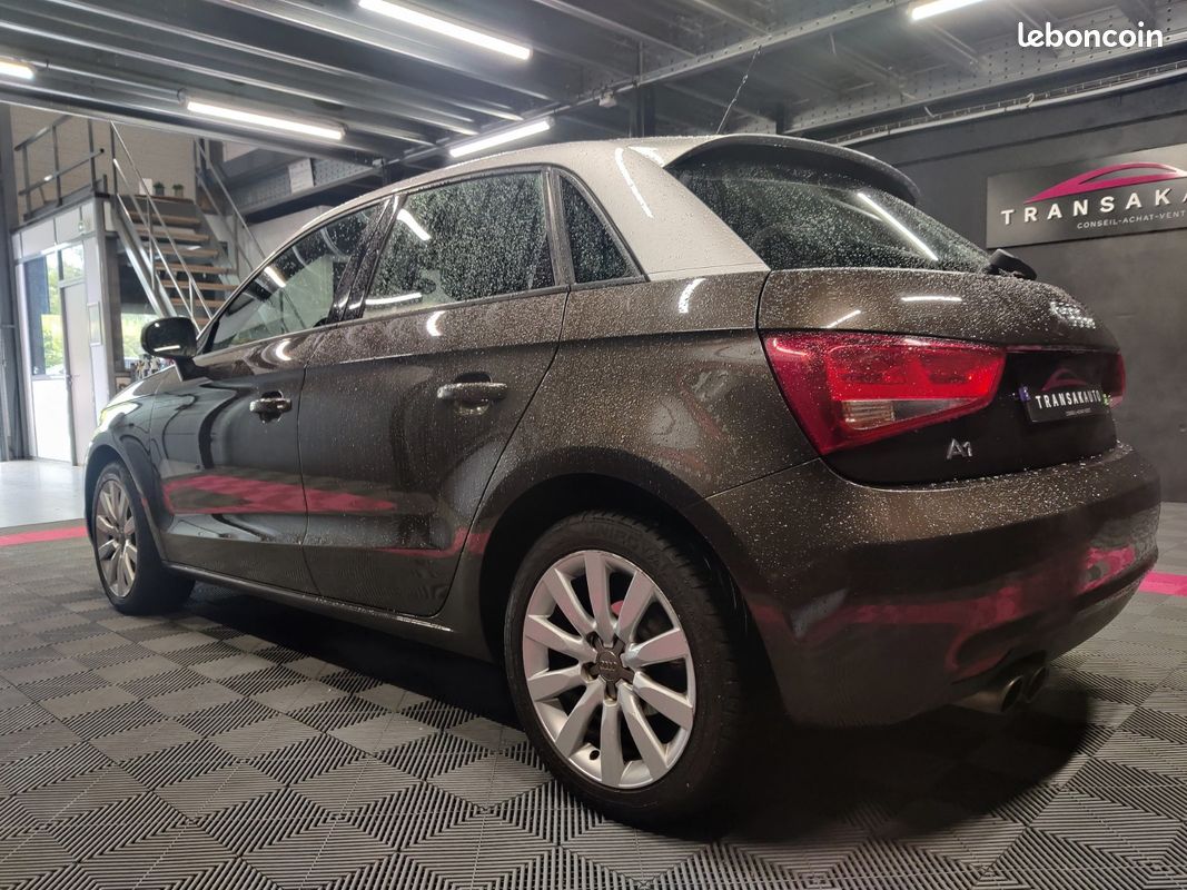 AUDI A1 SPORTBACK 1.4 TFSI 122 Ambition (image 8)