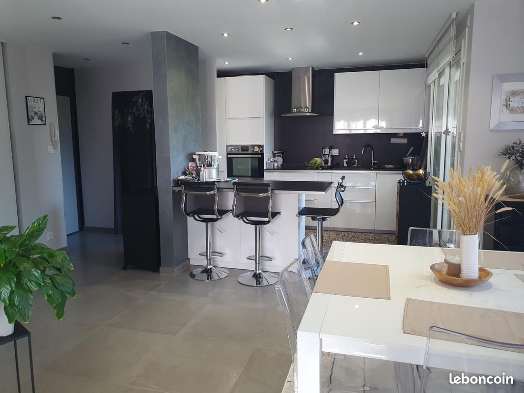 Maison 3 pièces 67 m² · à Échirolles · 67,1 m² · 155 000 €