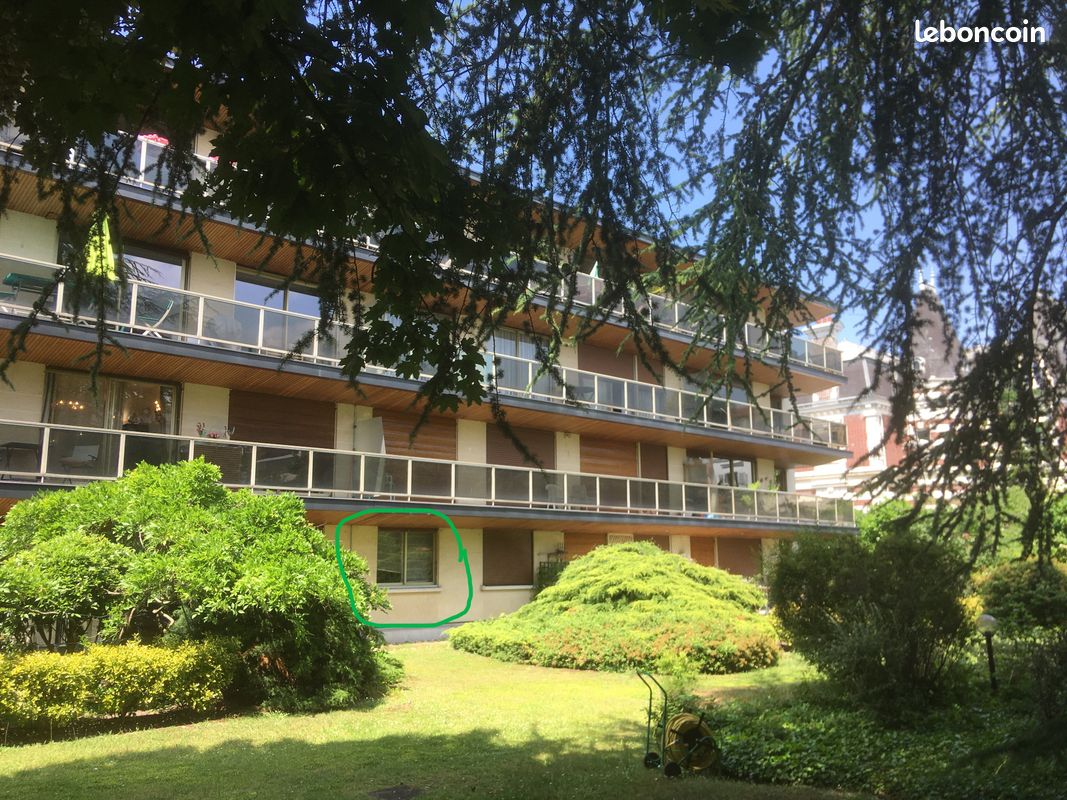 Appartement 1 pièce 27 m² · à Nogent-sur-Marne · 27 m² · 935 €