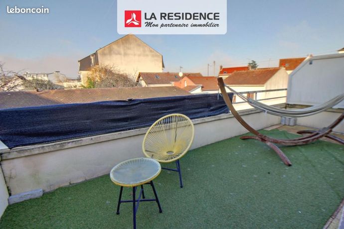 https://img.leboncoin.fr/api/v1/lbcpb1/images/b1/09/75/b109755c7bf633dd455e8524f4867010373afa39.jpg?rule=ad-image