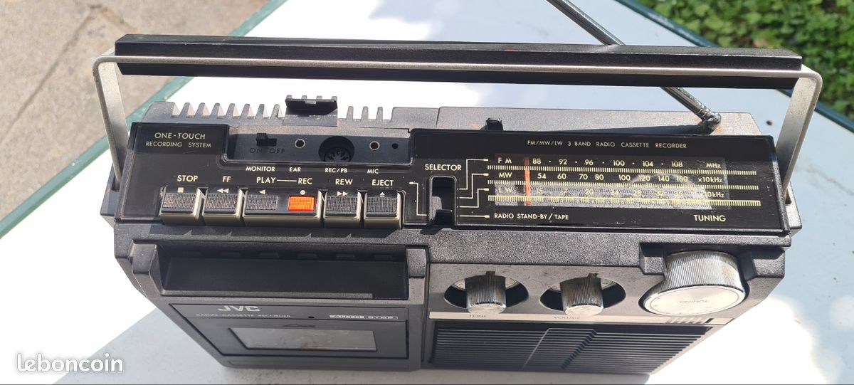 Ancien poste radio cassette bombox technics sa c05l à Mauguio | Clasf image-video