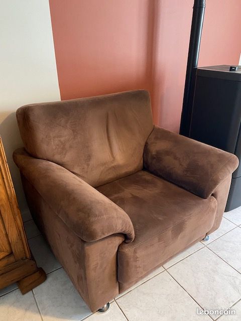 Canapé et fauteuil (image 2)
