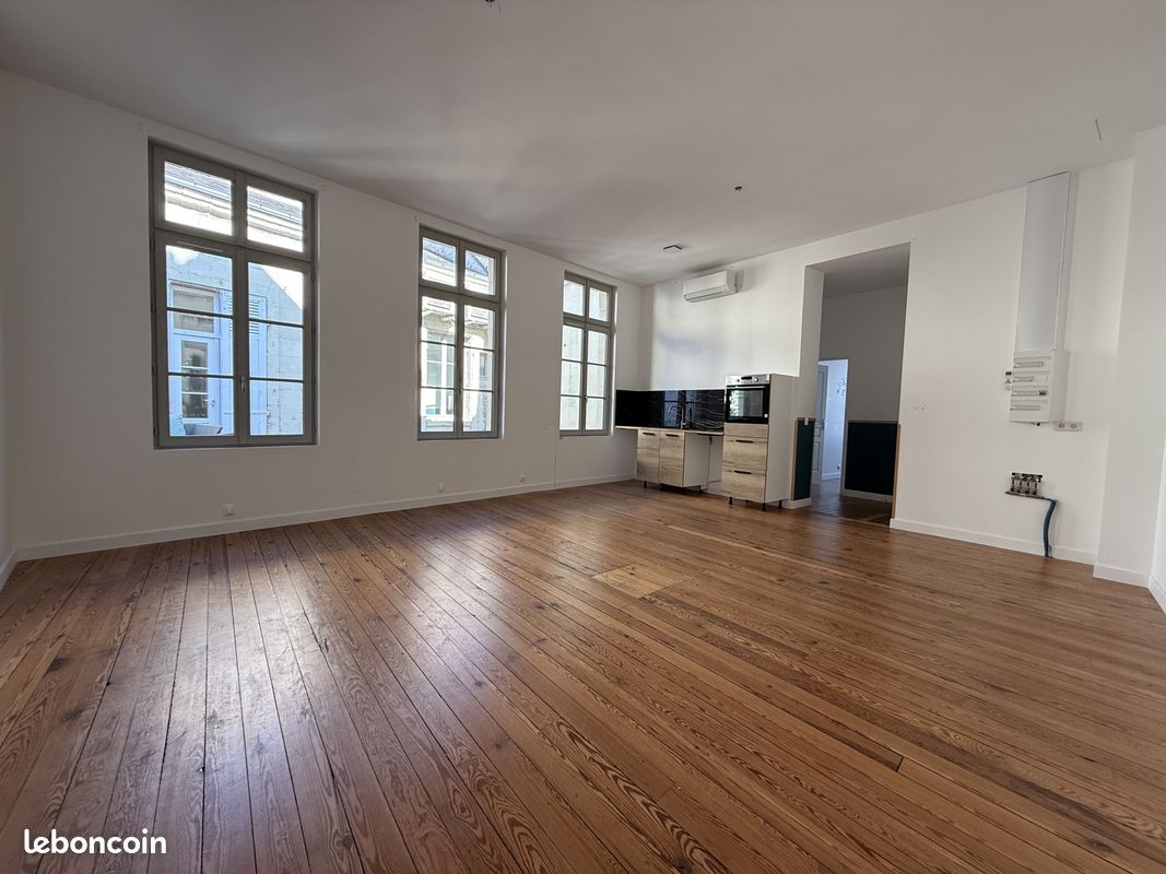 Appartement 6 pièces 125 m² · à Saumur · 125 m² · 1 400 €/mois
