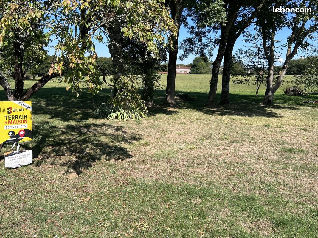 Terrain à bâtir de 1779 m2 au prix de 38000 à TAPONNAT-FLEURIGNAC (16) · 38 000 €