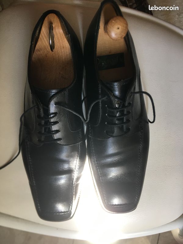 Chaussures neuves Noires en cuir de la marque LODING (image 2)