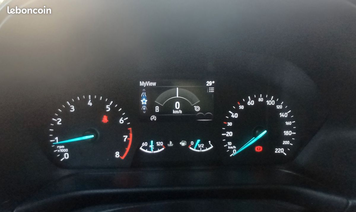 Ford fiesta 1.0l scti 125 ch mhev hybrid st line + radar de recul (image 18)