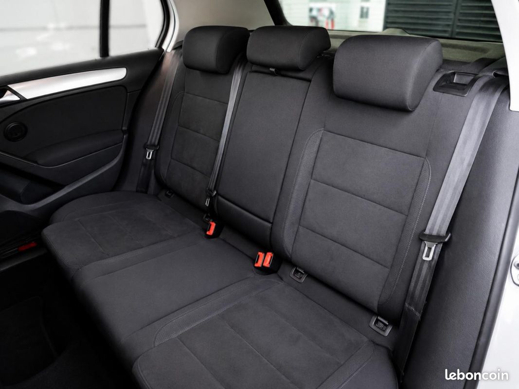 VOLKSWAGEN GOLF 1.6 16V TDI CR FAP - 105 - BV DSG 7 VI BERLINE Carat (image 9)
