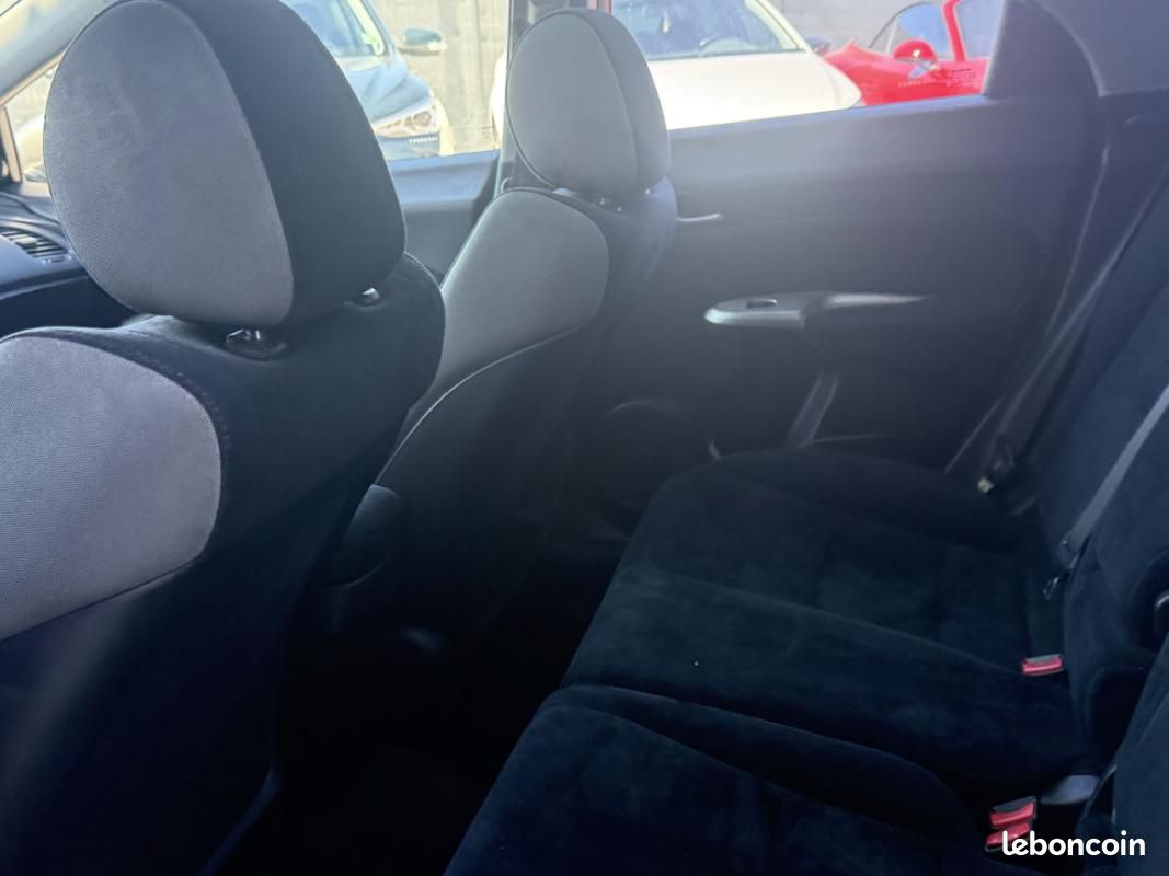 Honda Civic 2.2 i-CTDI 140cv Executive (image 12)