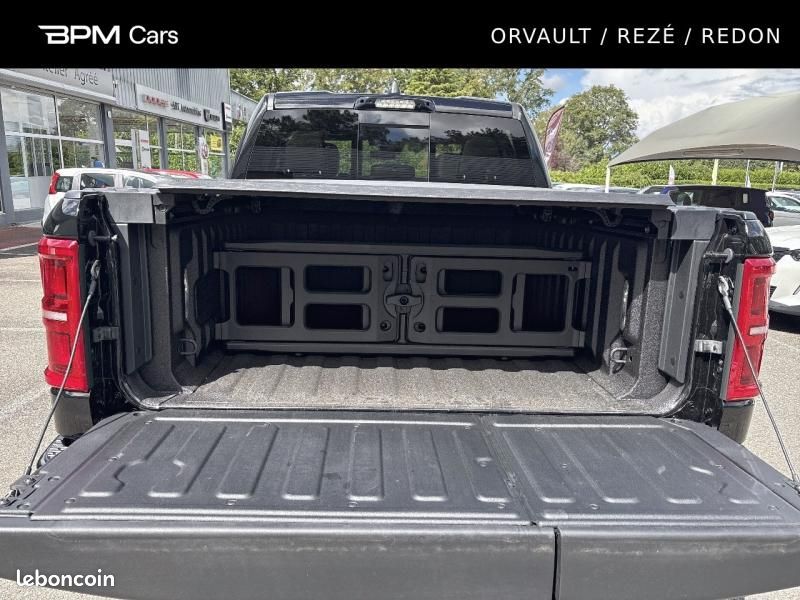 Dodge Ram 1500 LIMITED CREW CAB 4X4 (image 6)