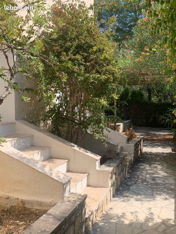 Appartement 1 pièce 24 m² · à Antibes · 24 m² · 700 €/mois