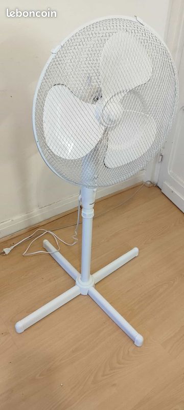 Ventilateur sur pied – Bon état – 10 (image 1)