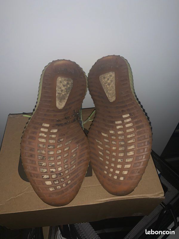 Yeezy 350 (image 5)