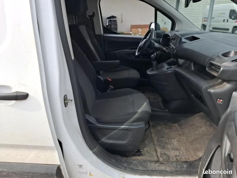 Citroen Berlingo Van M 650kg BlueHDi 100 Club BVM5 / 2 PLACES / 9575 HT (image 5)
