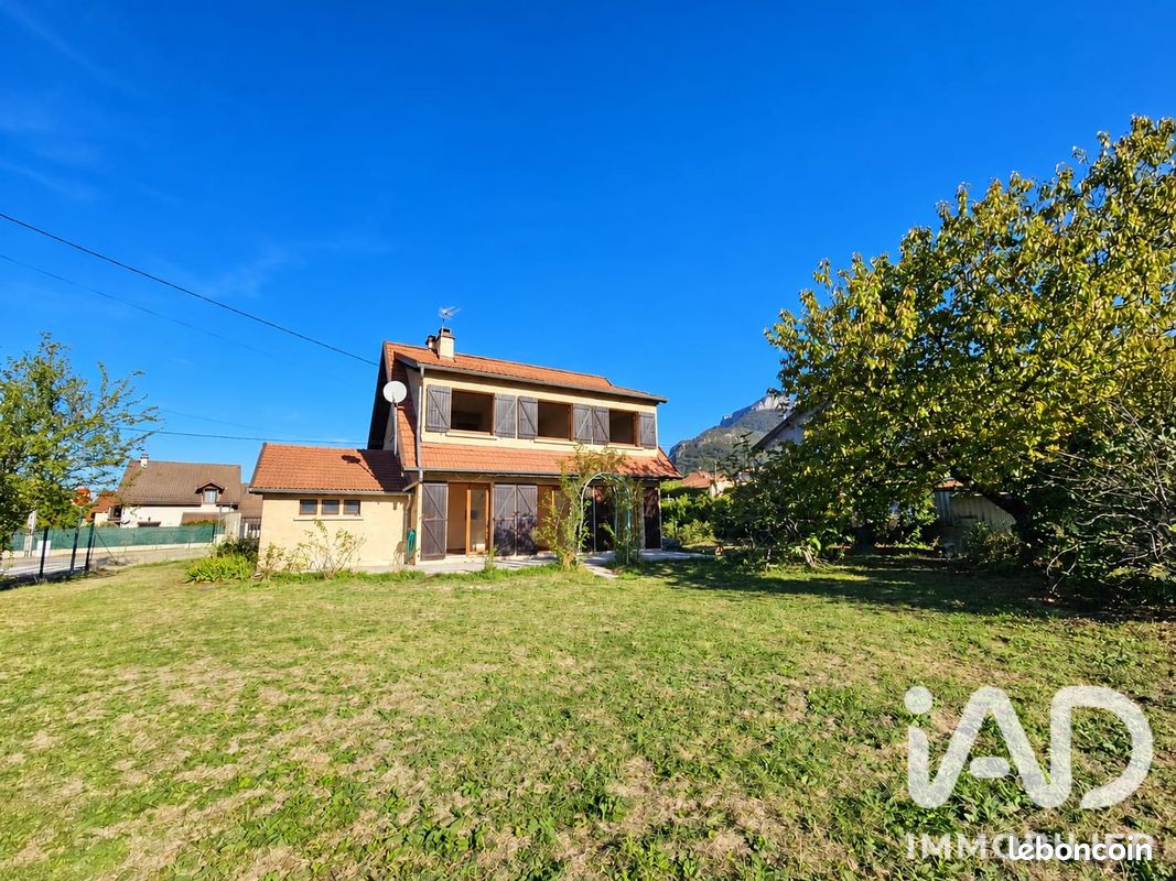 Maison 5 pièces 106 m² · à Voreppe · 106 m² · 300 000 €