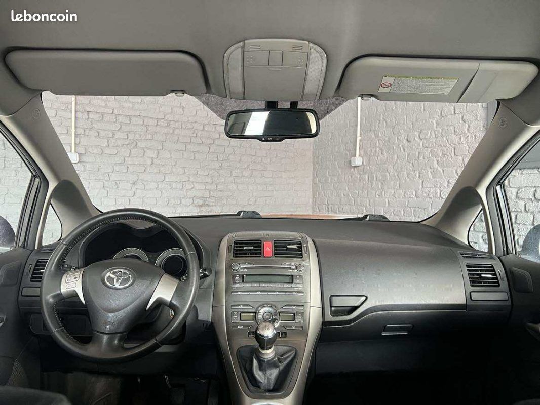 Toyota auris d4d diesel faible kilometrage (image 5)