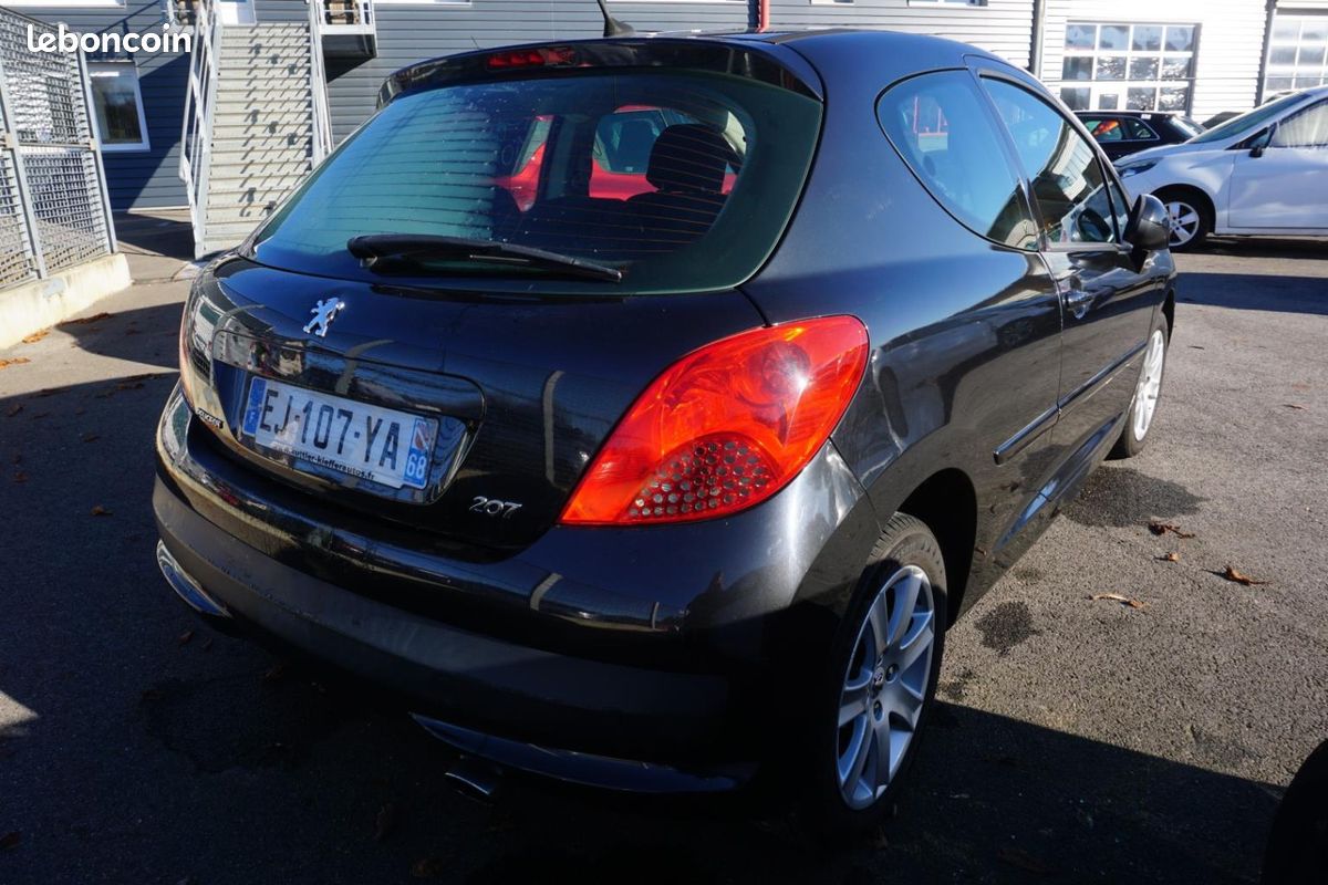 Porte avant droit pour PEUGEOT 207 PHASE 1 d'occasion - Jaqu'Auto