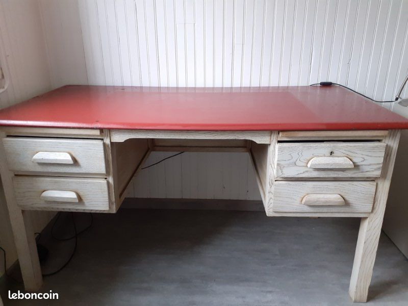 Bureau vintage restauré (image 1)