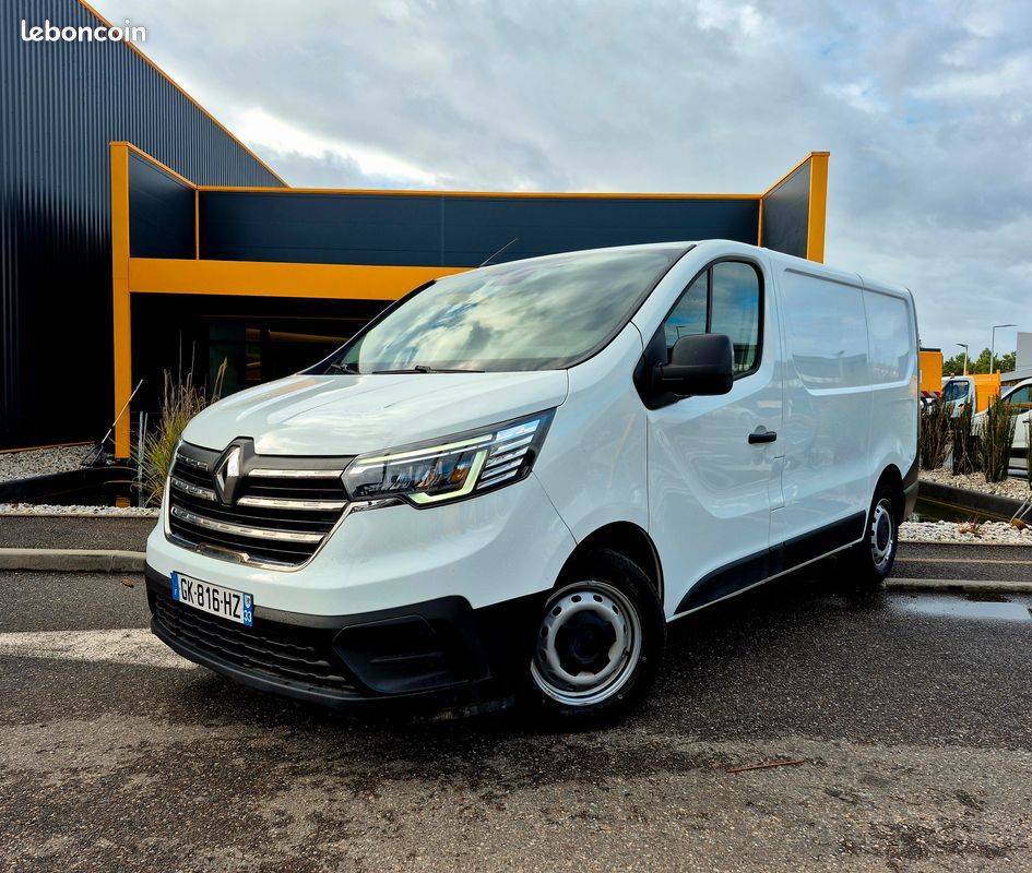 Renault trafic 2.0 dci 130 ch confort (image 1)