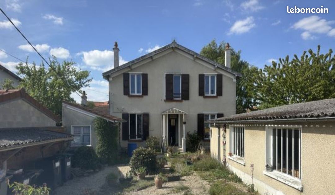 Maison 6 pièces 102 m² · à Brunoy · 102 m² · 270 000 €