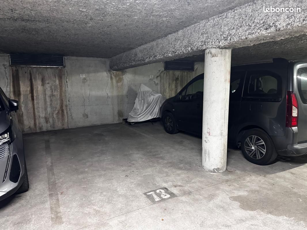 Parking 15 m² · à Bordeaux · 15 m² · 130 €/mois