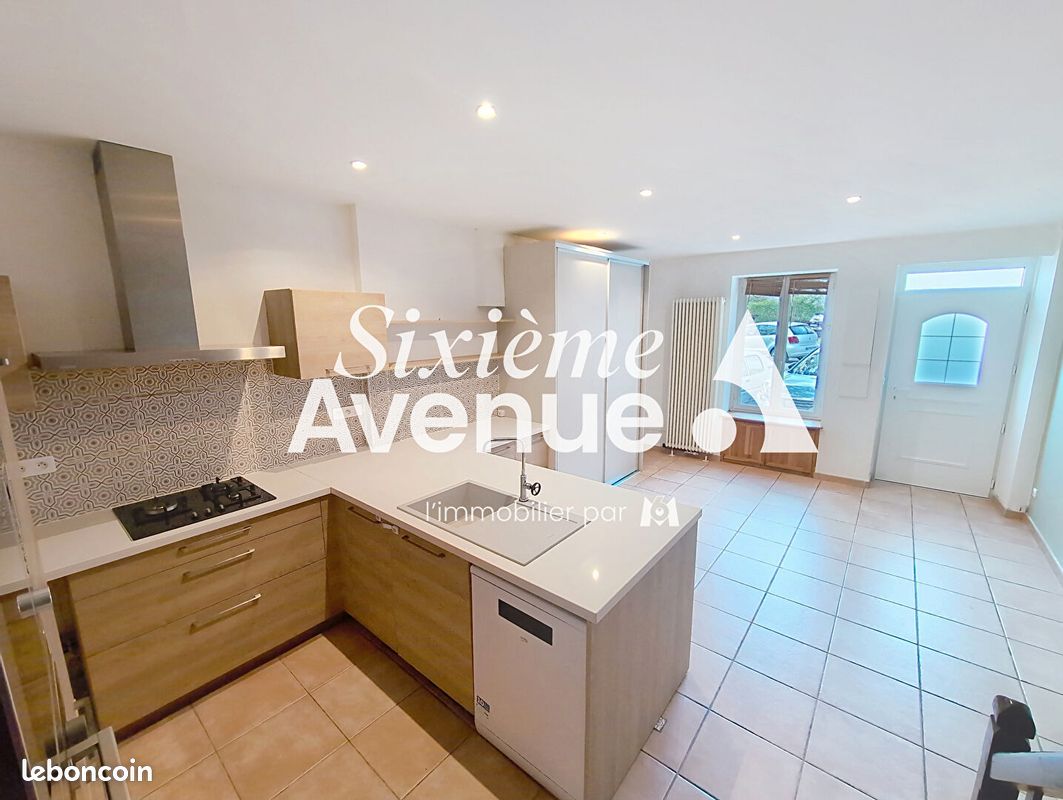 Appartement 4 pièces 85 m² · à Saint-Symphorien-d'Ozon · 85 m² · 229 000 €