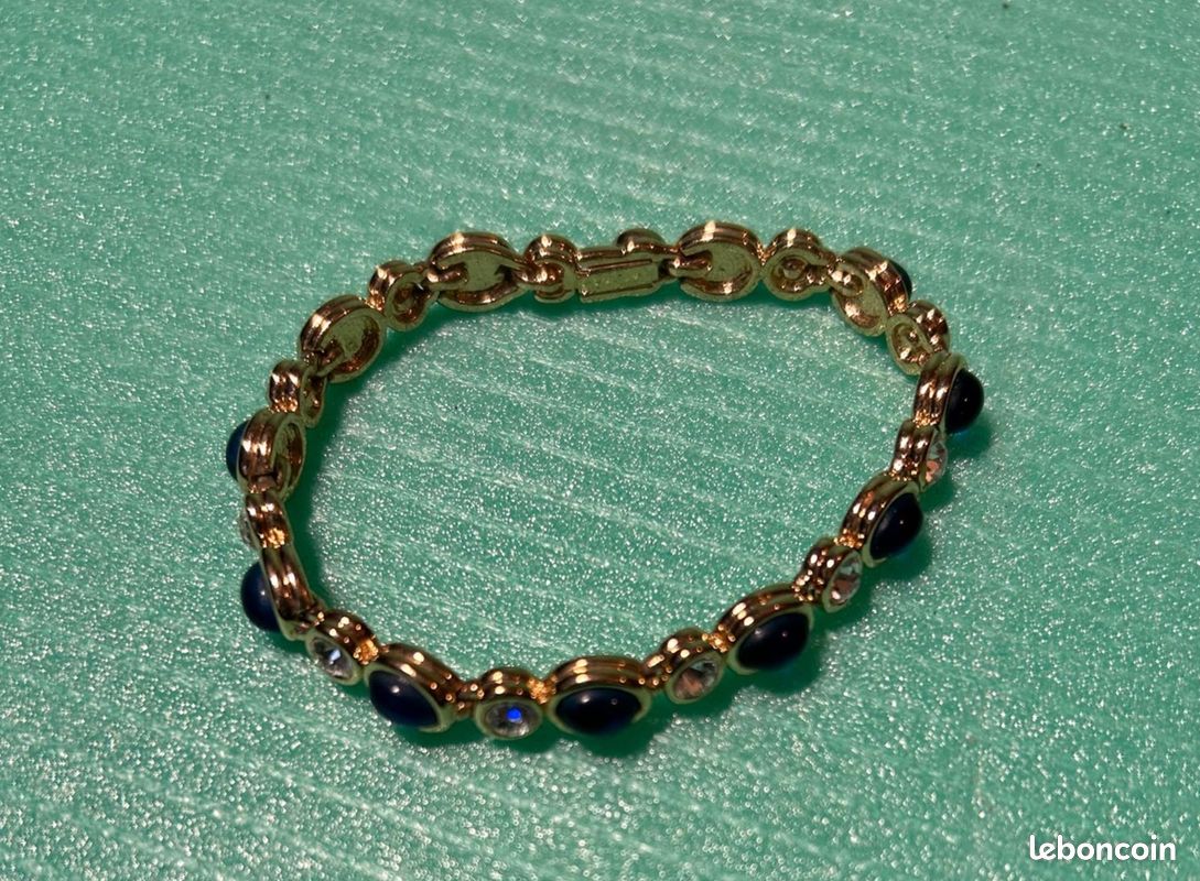 Bracelet Pierres Et Strass Vert Sur Métal Doré - Très Haute Qualité, Neuf Avec étiquette