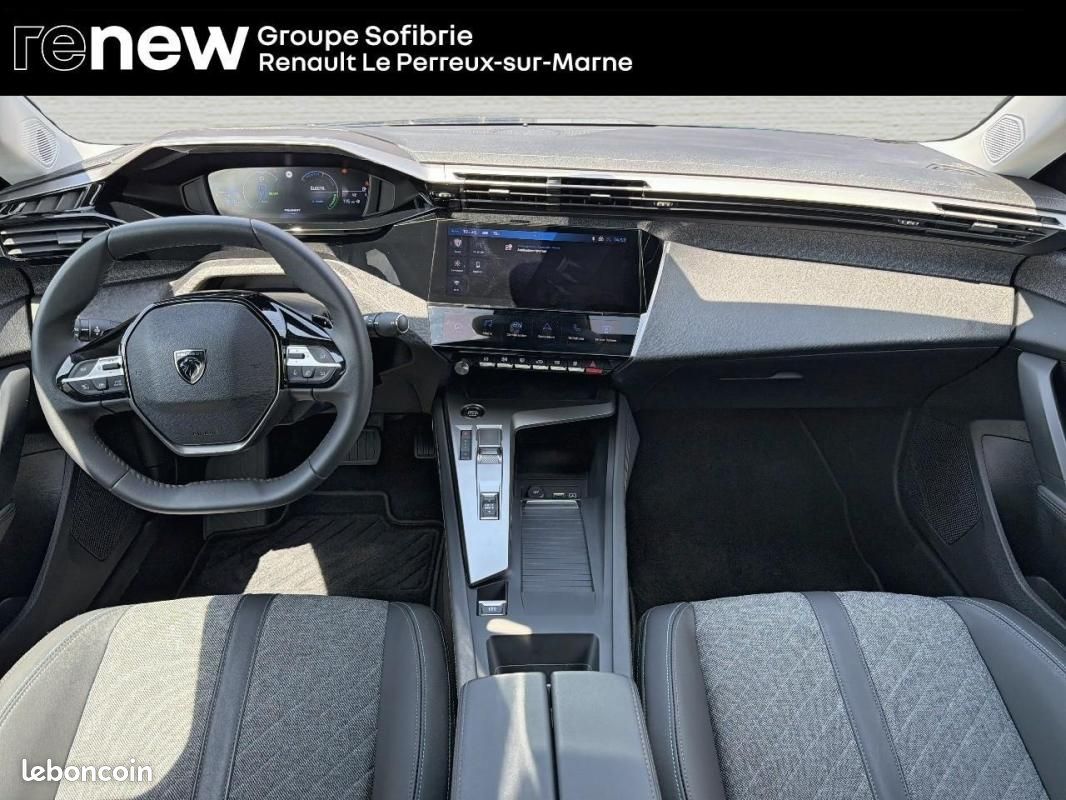 Peugeot 408 PHEV 225 e-EAT8 Allure Pack (image 8)