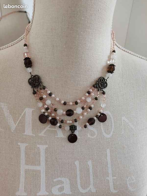 Collier en perles un jour ailleurs (image 6)