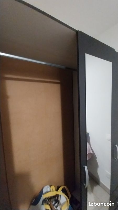 Urgent don grande armoire noire avec miroir (image 5)